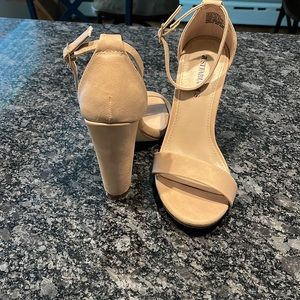 Nude chunky heels